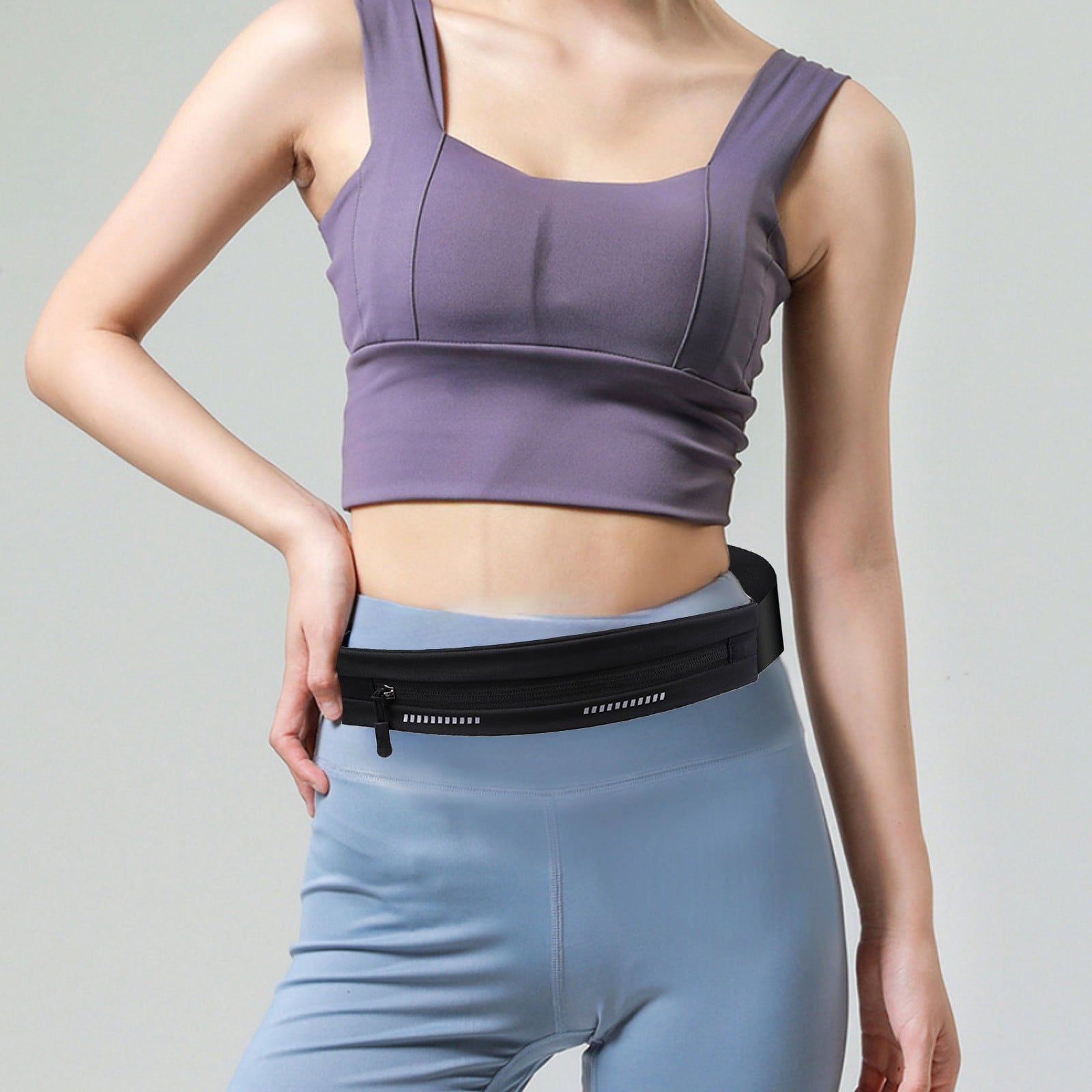 DAMAI Slim Running Belt Fanny Pack, Exercise Waist Pack for Women and Men, Runners Fanny Pack Phone Holder, Waist Belt for Workout Jogging Hiking Cycling, Money Belt Running Gear Accessories (Black)